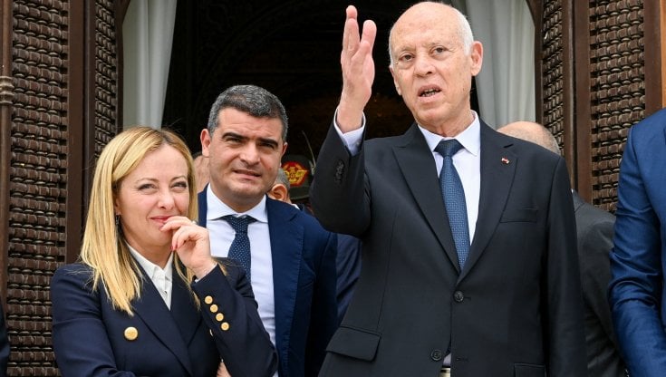 Il servizio giuridico dell’Ue boccia l’intesa Meloni-Saied: “Firmata senza via libera dei governi”