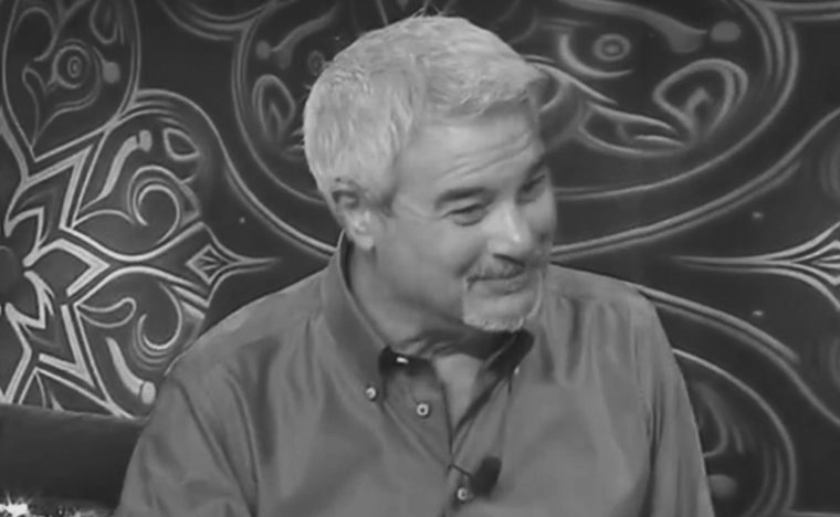 “Facci ridere” secondo Pino Insegno: dopo i rutti toccherà ai peti?