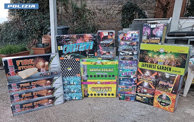 La Polizia di Stato effettua un maxi sequestro di fuochi d’artificio nella Capitale