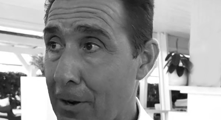 Vannacci scatenato: “Mengoni con la gonna? Gli uomini indossano i pantaloni”. Anche esperto di moda, diciamo….