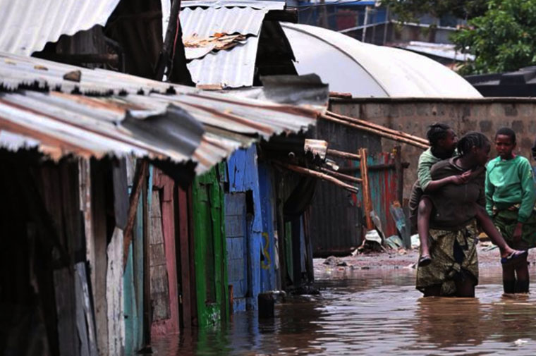 Tragedia in Kenya, crolla una diga. Oltre 40 i morti