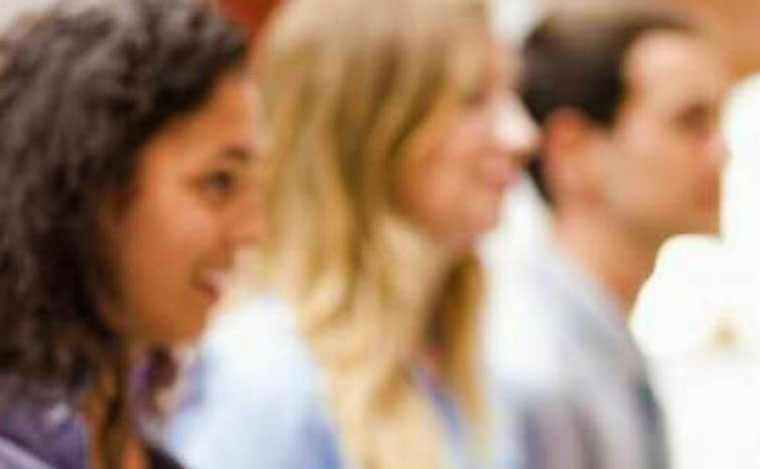 La crisi del mercato neo-liberista. Una nuova visione del lavoro mediante comunità educative pensanti.