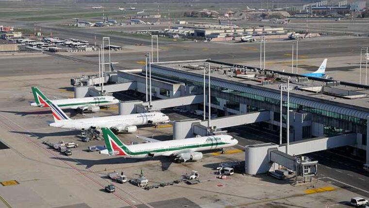 Se solo l’avessi saputo che potevo farmi intitolare un aeroporto….