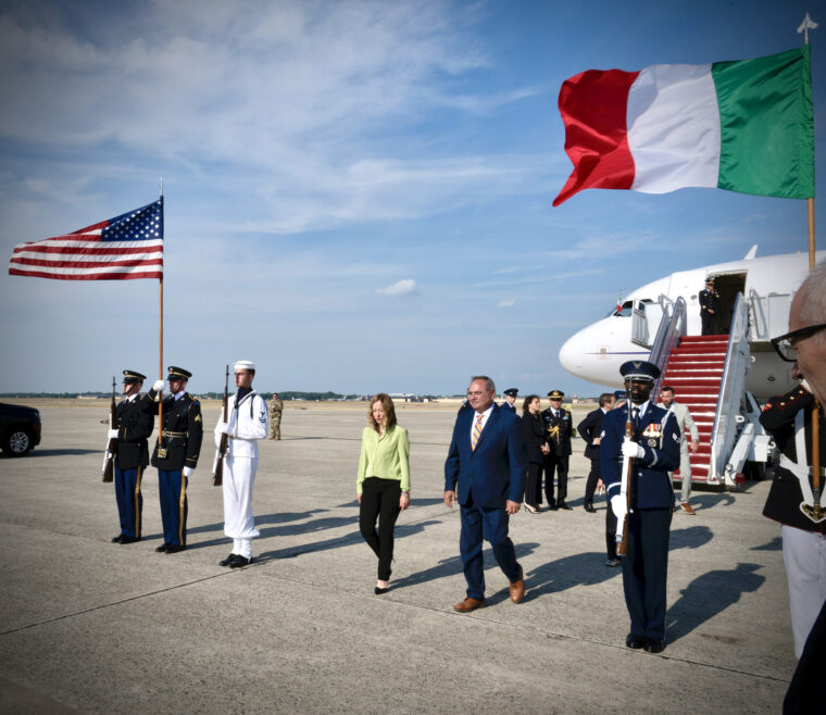 La matematica tradotta in “meloniano”: “In Francia non ha vinto nessuno”