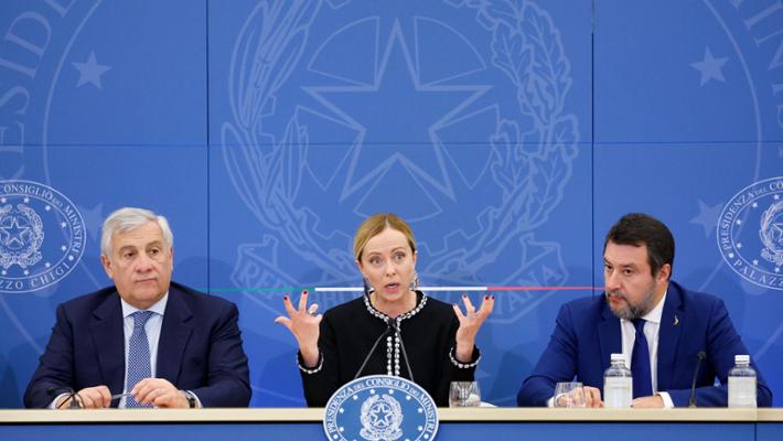 Antonio Tajani contro Salvini. E i leghisti a minacciare di far saltare il governo