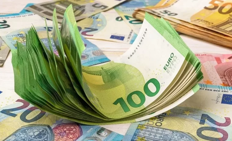 Le attività di cura ed il cambiamento del paradigma economico