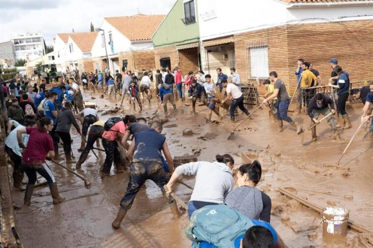Valencia in rivolta contro il Re di Spagna e contro Governo e Comunitat Valenciana