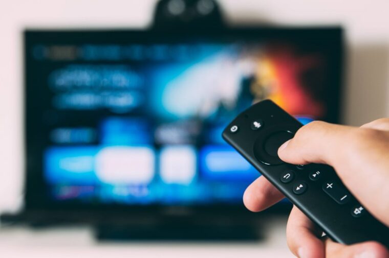 Ascolti tv anche le visioni da pc, smartphone e tablet. E’ la Total Audience al via da oggi