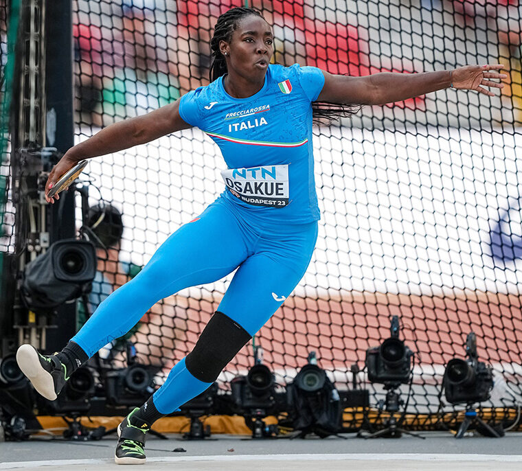 La discobola azzurra Daisy Osakue: “Presa per ladra nel negozio Apple a Torino perché ho la pelle nera”