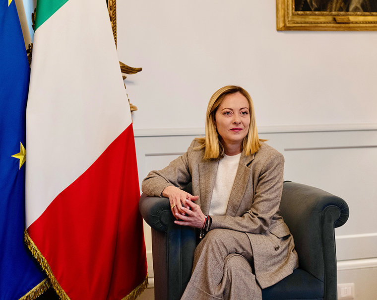 Nostra signora dei miracoli mancati non ha un piano economico (nemmeno) contro i dazi del suo amico Trump