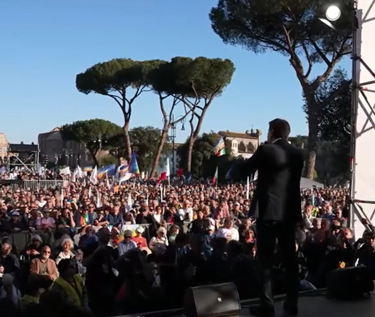 A Roma al corteo del M5S c’era un sacco e una sporta di gente