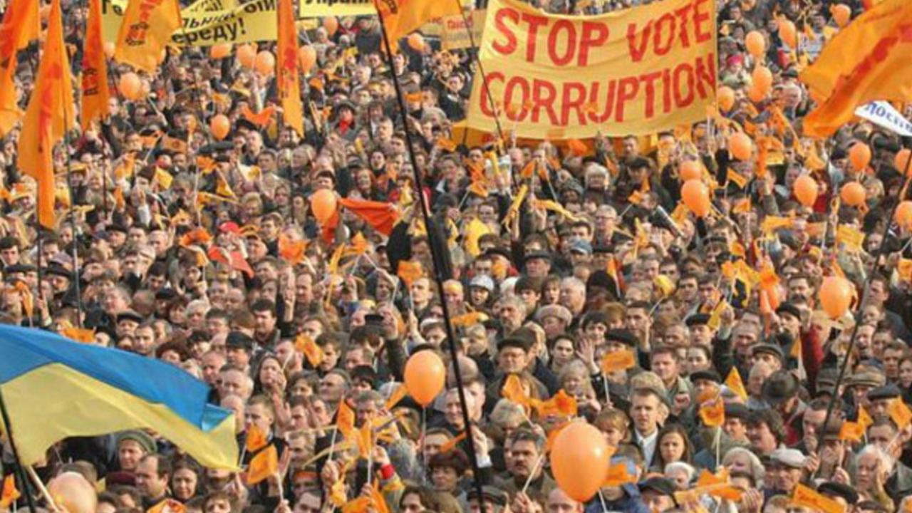 La rivoluzione arancione: “Ucraina senza Kucma”
