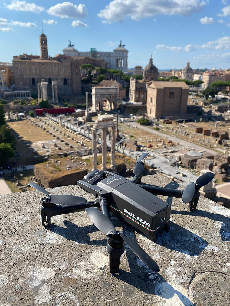 Sfilata Dolce & Gabbana e anniversario della presa della Bastiglia: assetto antidrone delle Forze dell’Ordine