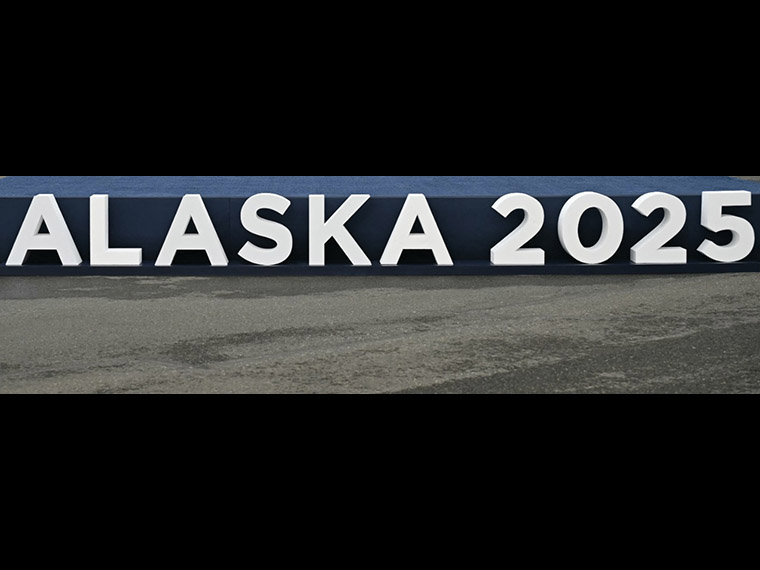 Il fallimento della grande sceneggiata del presidente boccalone: si chiude in un nulla di fatto