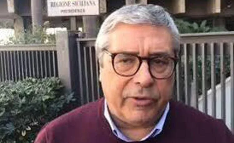 Sequestrati ottantamila euro cash a Totò Cuffaro