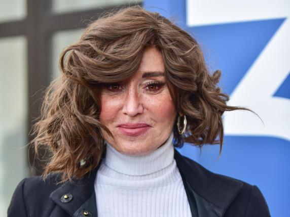 Alla ministra Bernini saltano i nervi al ritmo di: “Siete sempre i soliti comunisti. Questo dimostra la vostra inutilità”