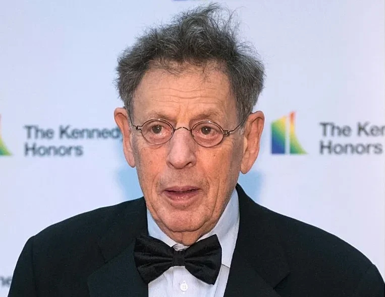 Philip Glass annulla il suo “Lincoln”: quando il silenzio diventa una presa di posizione