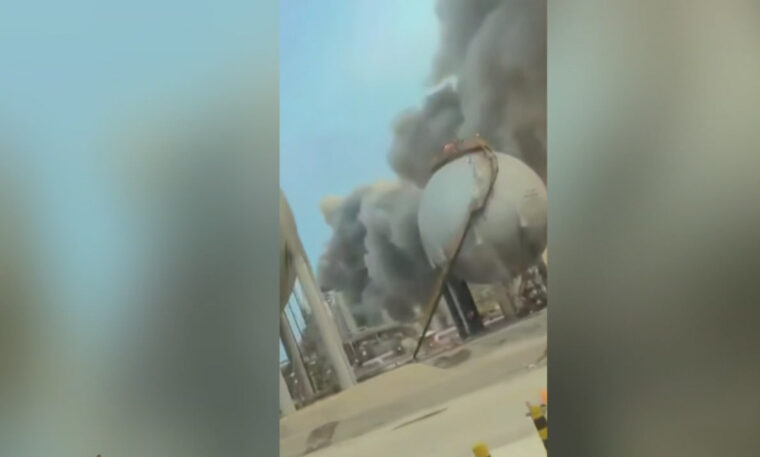 Hezbollah entra nel conflitto e attacca, Israele risponde e bombarda il Libano